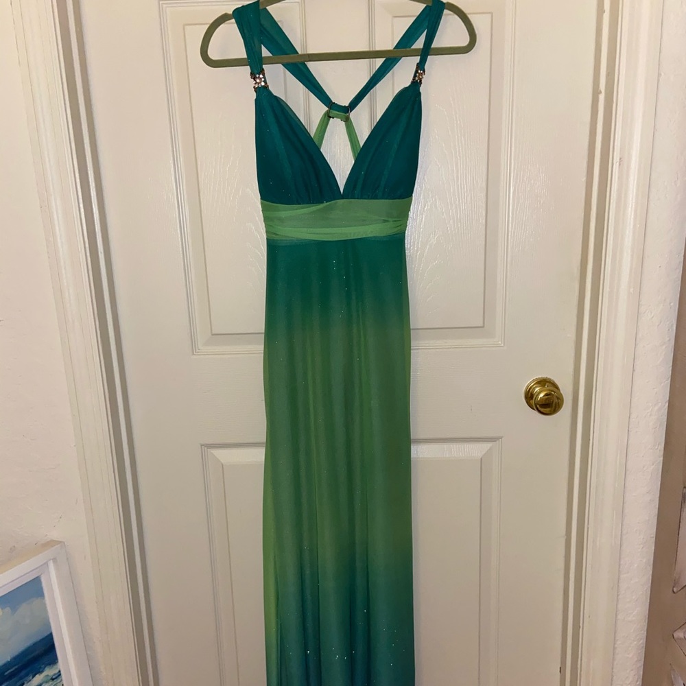 Green prom dress!!
